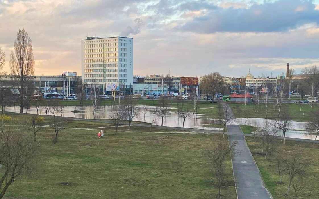 В Бресте пропала холодная вода и появилось "озеро". Что произошло?