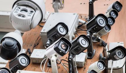 Тысячи камер по всей Беларуси заработали «в новом формате». В МВД рассказали за кем следят и что могут