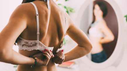 Сколько можно носить бюстгальтер, не стирая его? Многие белоруски удивятся ответу эксперта