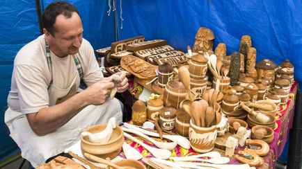 Совмин исключил плательщиков налога на профдоход из списка тунеядцев