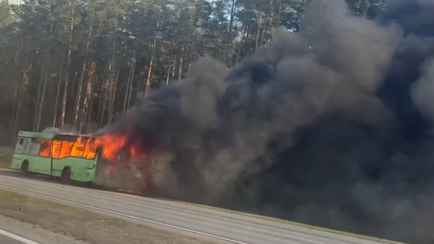 Под Червенем сгорел пассажирский МАЗ