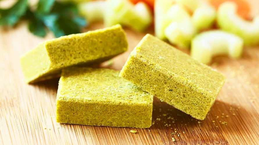 Из чего на самом деле делают бульонные кубики? Вот что белорусам нужно искать на упаковке