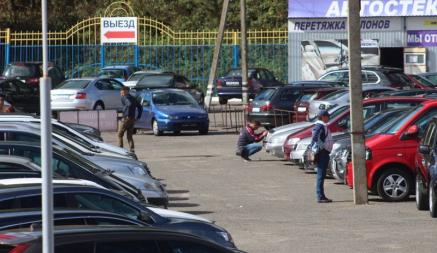 В Беларуси изменили правила продажи машин. В МАРТ рассказали, кто из белорусов не сможет получить наличку