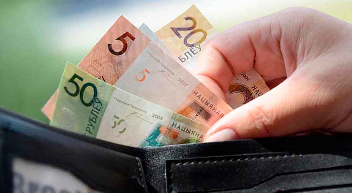 Штраф до 120 рублей. КГК Беларуси начал наказывать за «дублі» продавцов. Какая "уголовка" грозит покупателям?