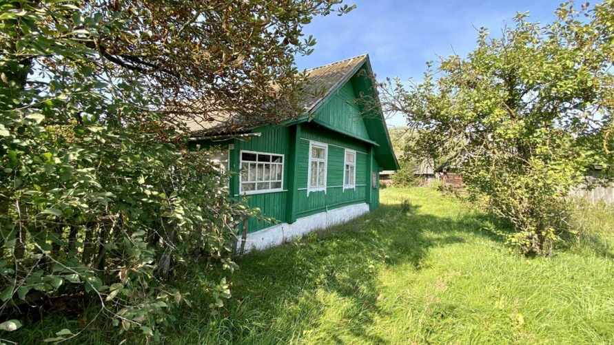 Совмин опубликовал список территорий, где белорусам не стоит покупать дачи или дома. Почему?