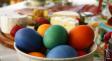 Как покрасить яйца на Пасху без красителей? Нашли 7 натуральных способов