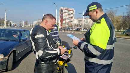 В ГАИ Беларуси объявили об охоте за мотоциклами и грузовиками. А где будут следить за пешеходами?