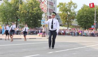 Власти Гродно пообещали, что Новый мост откроет «танцующий регулировщик»