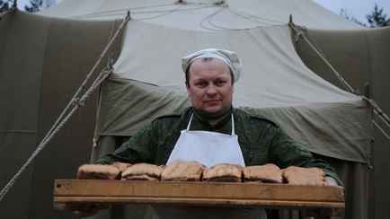 Минобороны Беларуси призвало кондитеров на сборы в передвижной хлебзавод. Что из этого вышло?