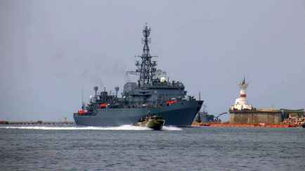 Подбит или на плаву? В Украине и России поделились противоречивыми видео и «сливами» о корабле «Иване Хурсе»