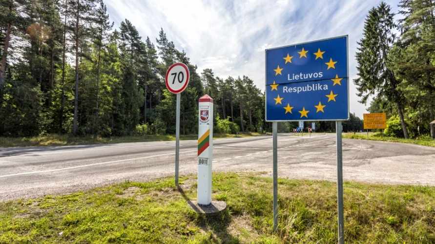 Литва пообещала следить за "нелогичным" транзитом в Беларусь