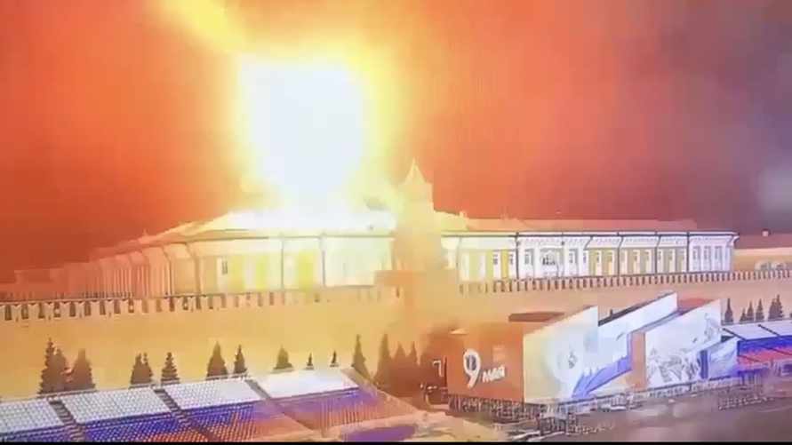 Украинские беспилотники ударили по резиденции Путина в Кремле - Пресс-служба