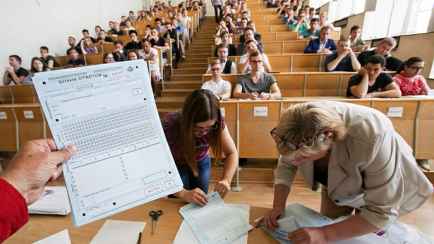 Пересмотра результатов не будет? В Минобразования Беларуси объяснили, что исправят после «комплексной проверки ЦЭ»