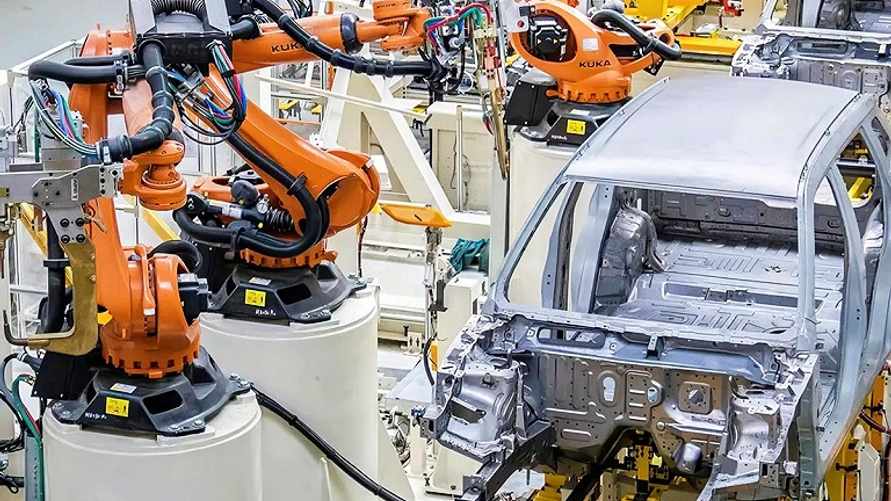 Белорусам показали логотип новых белорусских автомобилей. Скоро премьера?