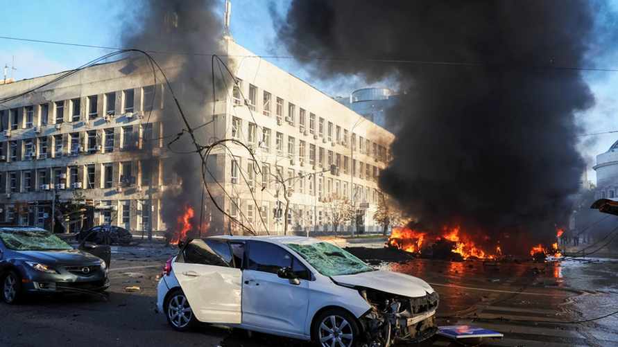 Россия начала бить ракетами по "центрам принятия решений" в Украине - ГУР