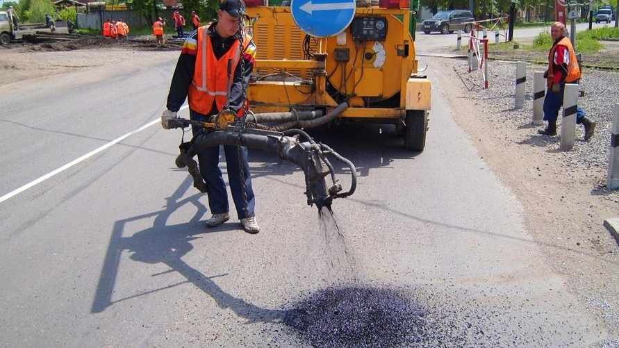"Сегодня прислали – к вечеру готово" - Минчанам предложили вызывать экстренный ремонт асфальта