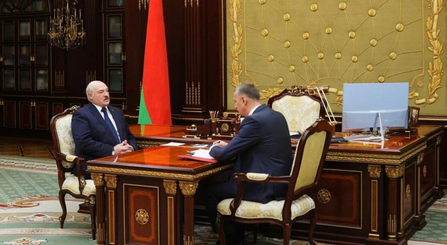 Александр Лукашенко также пообещал 24 мая полететь в