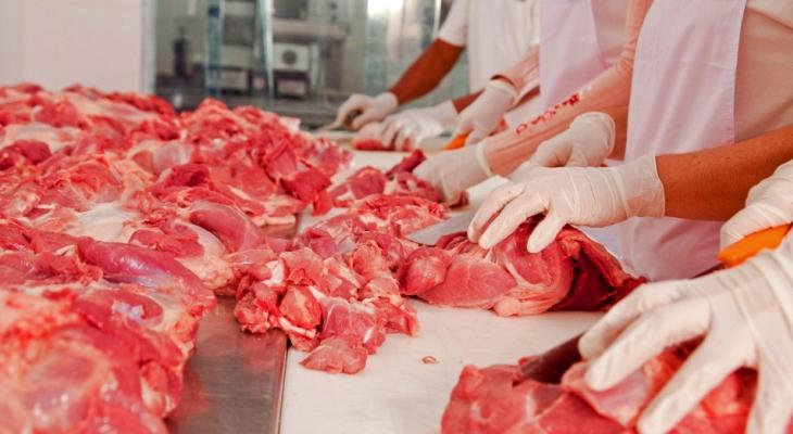 В МАРТ рассказали, почему мировые цены на мясо упали, а в Беларуси выросли