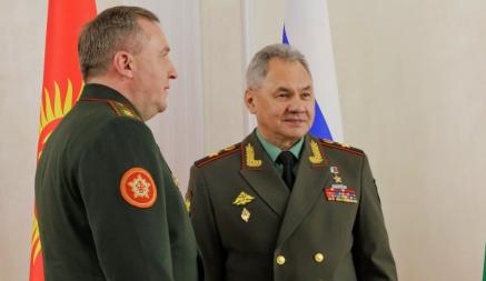 Шойгу пообещал не отдавать контроль над ядерным оружием Беларуси