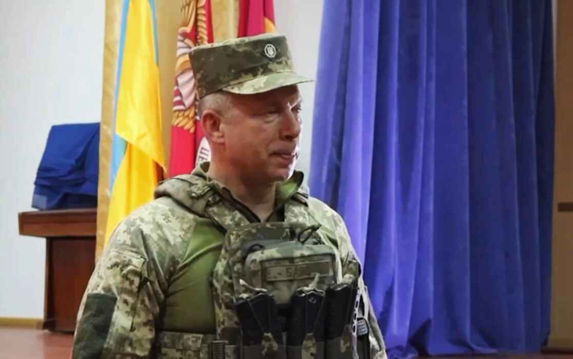"Находится в мышеловке" - Украинский генерал Сырский пообещал скорые "наступательные действия" на российскую армию