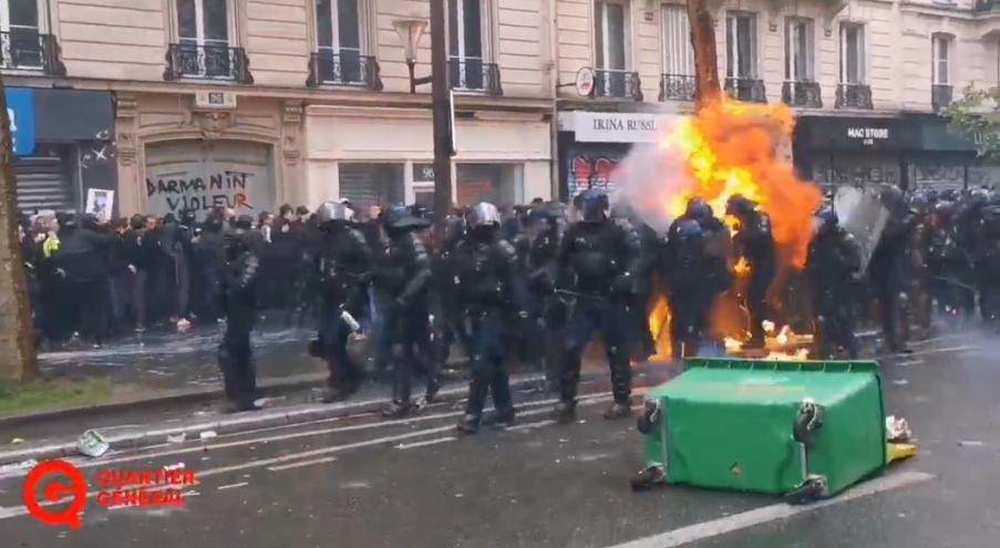 В Париже демонстрация под руководством профсоюзов началась мирно,