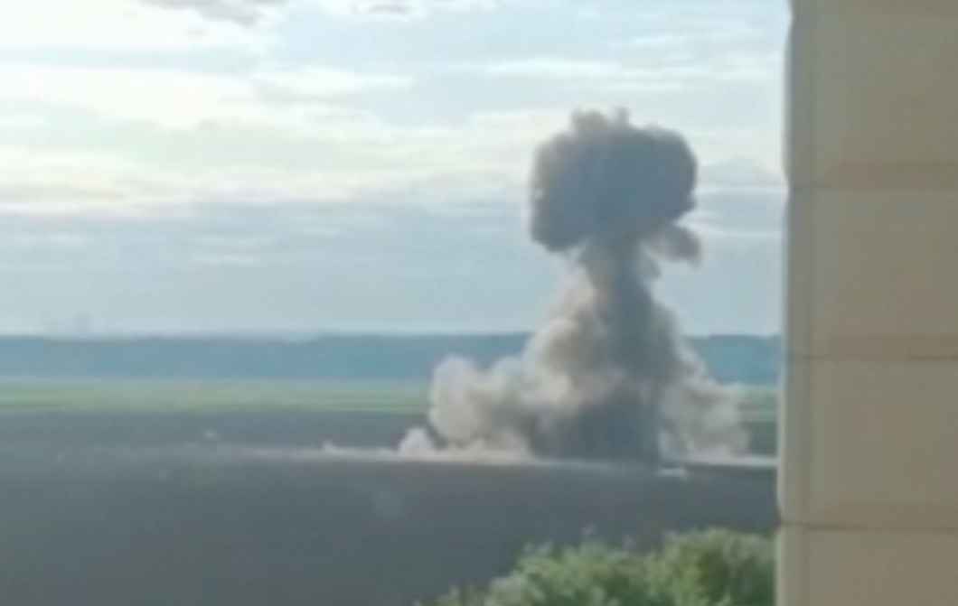 Десятки беспилотников атаковали Москву