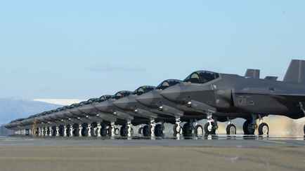 НАТО привело в боевую готовность свои самолёты у Черного моря