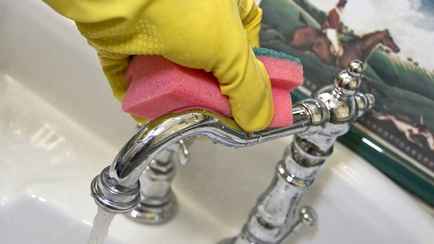 Как очистить кран от известкового налёта? Самое действенное и дешёвое средство точно есть на вашей кухне