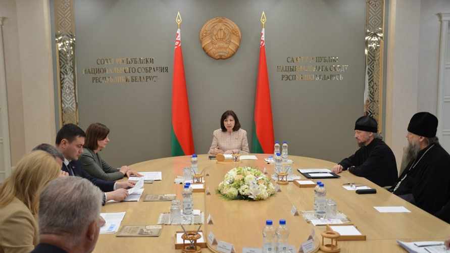 Кочанова предложила отправлять белорусских детей в монастыри. Зачем?