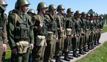 Учащимся за границей белорусам отменили отсрочку от армии. Что ещё изменили в законе о воинской службе?