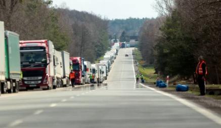 До 37 часов в очереди — Польские чиновники решили прекратить акцию протеста на границе с Беларусью