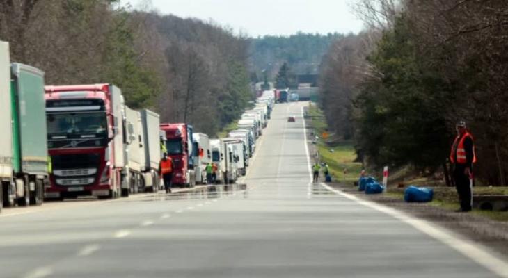 До 37 часов в очереди — Польские чиновники решили прекратить акцию протеста на границе с Беларусью
