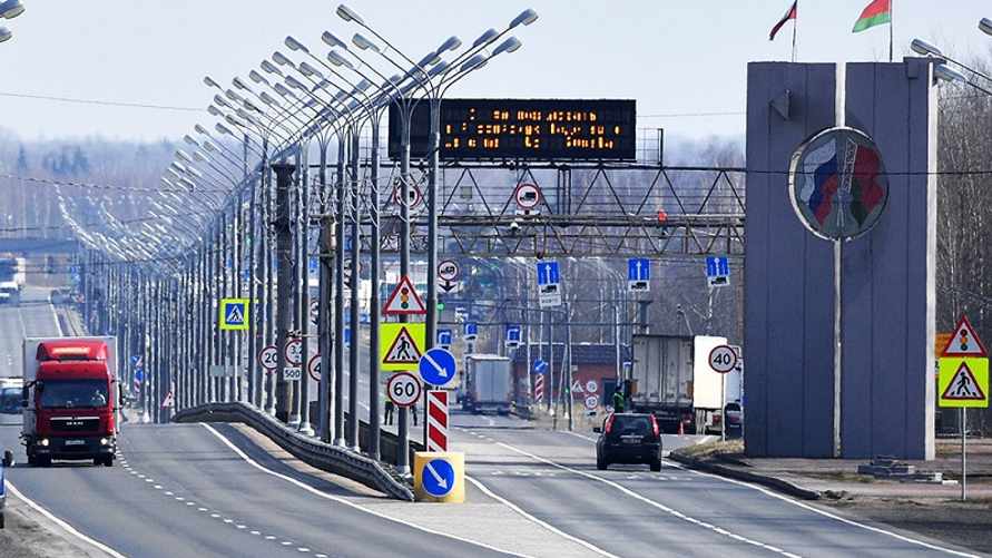 В СР объяснили, зачем ввели паспортный контроль на границе Беларуси и России