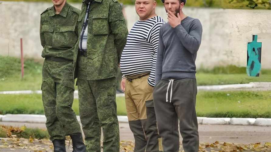 Верховный суд "объявил" в России военное время и мобилизацию