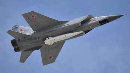 Целились по дамбе? Россияне запустили три «Кинжала» по Кривому Рогу — УкрСМИ