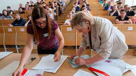 Минобразования Беларуси поменяло подсчет баллов и для ЦТ. А что со вторым ЦЭ?