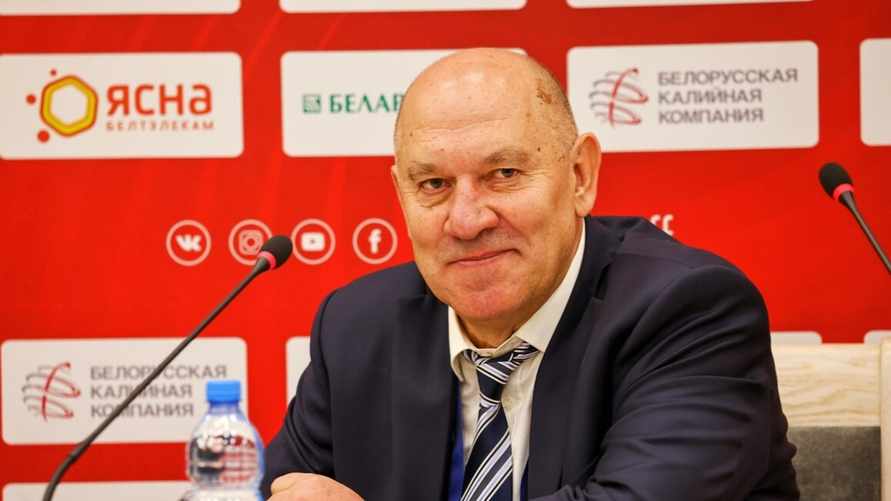 "Обо всем не могу говорить" - Кондратьев рассказал почему не ушел из сборной Беларуси по футболу