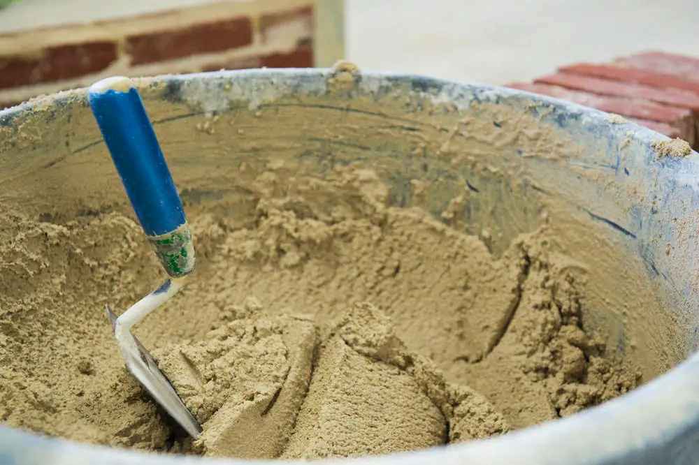 "Проект уникальный" - "Белоруснефть" решила производить "импортозамещающий" песок. Зачем?