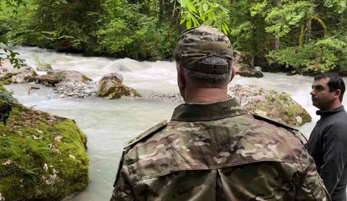 В Абхазии 4-летнего мальчика из Беларуси унесло течением горной реки