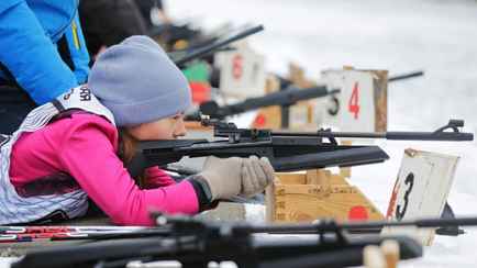 Минские депутаты решили давать денежные премии школьникам-снайперам. Кому ещё и сколько?
