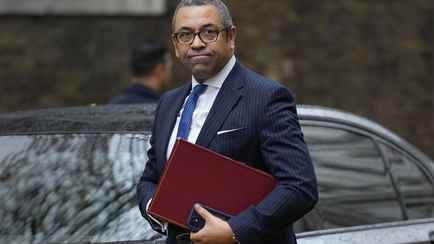 Запрет на ввоз цемента и дерева, блокировка СМИ. Британия объявила о новых санкциях против Беларуси