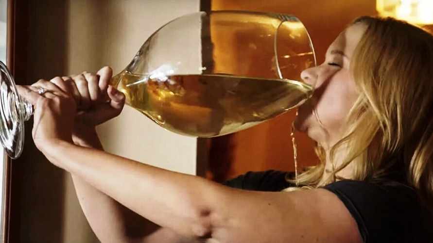 Люди с этим цветом глаз наиболее склонны к алкоголизму. Проверьте, не вы ли в зоне риска