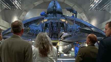 В США прячут корабли инопланетян? Экс-сотрудник американской разведки сделал громкое заявление