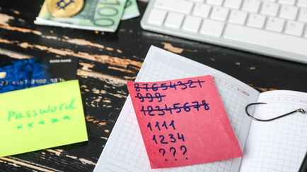 Если ваш пароль есть в этом списке, его взломают за секунды. Как сделать надёжнее, но не сложнее для запоминания?