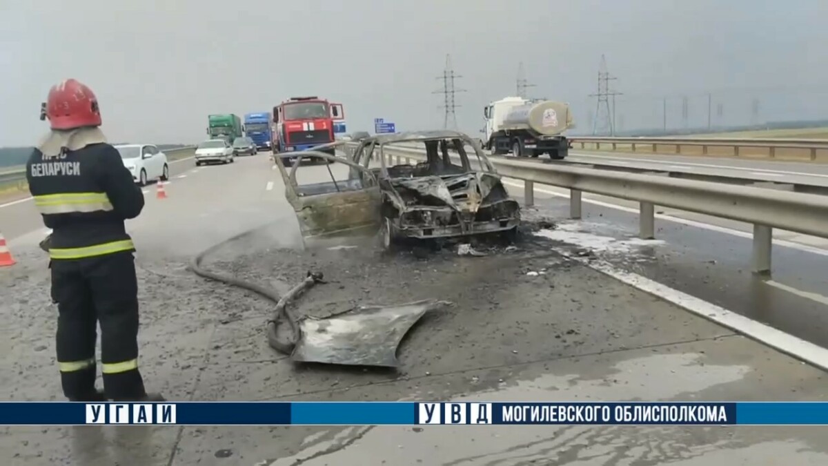 Повисший грузовик, лобовое с автобусом и горящие авто — Что происходило на белорусских дорогах в последние дни