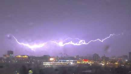 Град, сильный ветер и молнии — В МЧС предупредили белорусов о «веселой» пятнице
