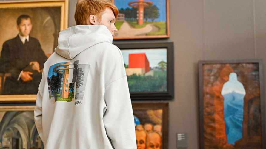 Mark Formelle выпустила одежду с картинами самого космического белорусского художника