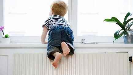 В Бресте трехлетний мальчик упал с 9-го этажа. Где были родители?