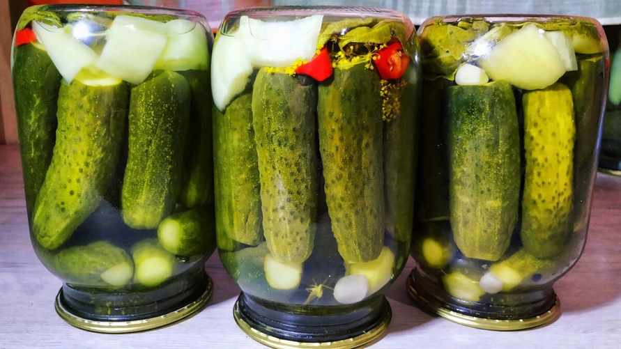 Кому из белорусов нужно отказаться от маринованных огурцов? Дело не только в соли