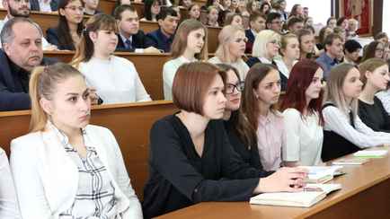 В Совмине объявили о начале мониторинга «всей системы образования». ЦЭ и ЦТ снова реформируют?